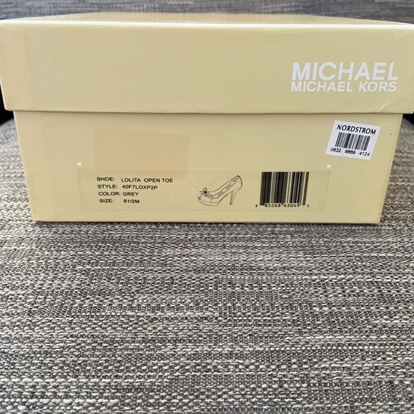 Michael Kors Heels 6.5M - Picture 6 of 6